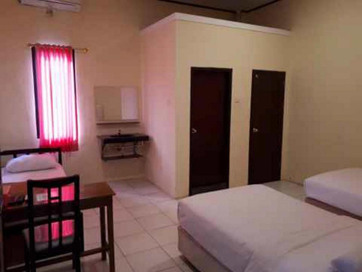 Reddoorz At Hotel Rumberpon Sorong Dış mekan fotoğraf