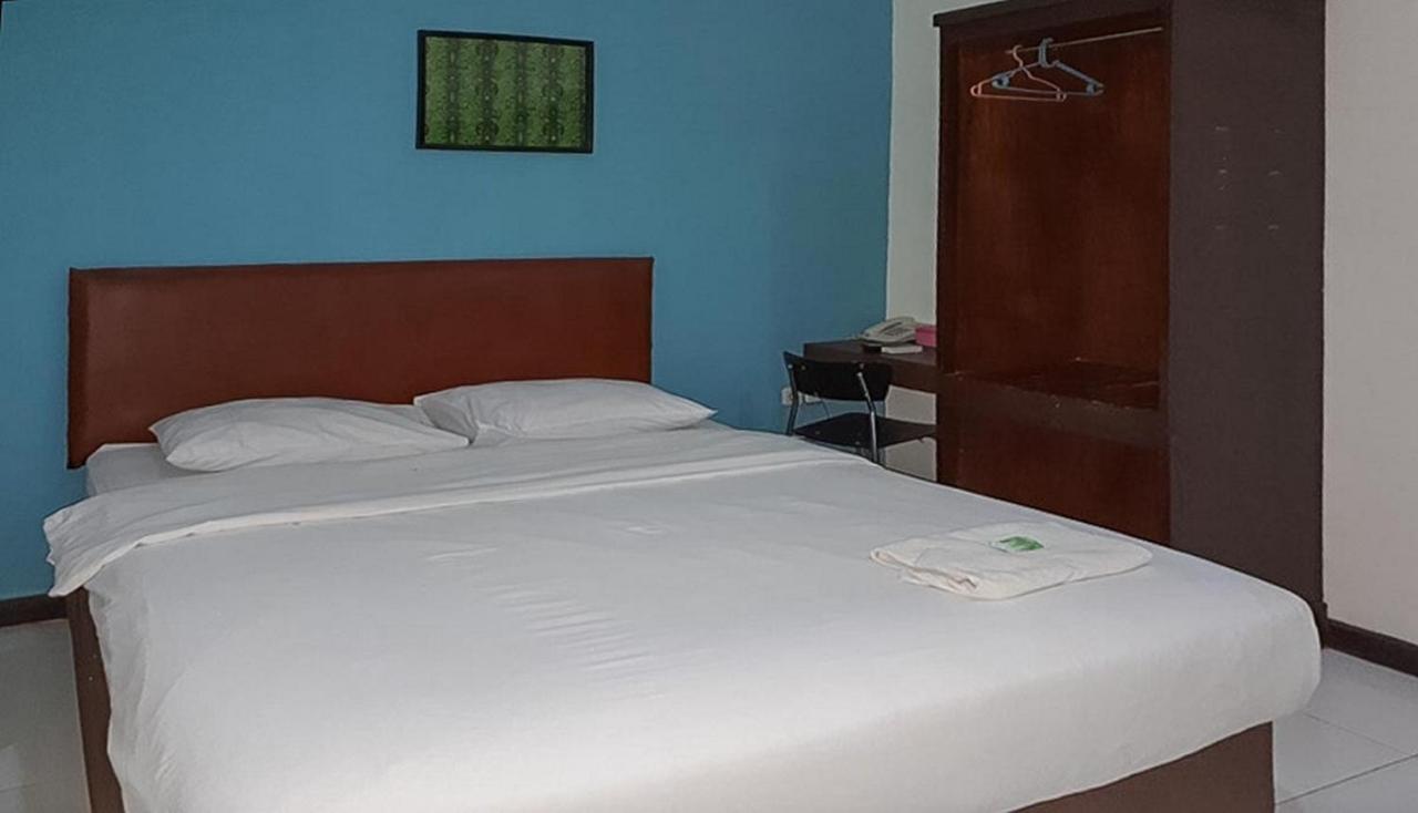 Reddoorz At Hotel Rumberpon Sorong Dış mekan fotoğraf